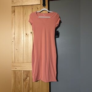 NEW- No Boundaries Coral V-Neck Midi Dress Size Small 3-5